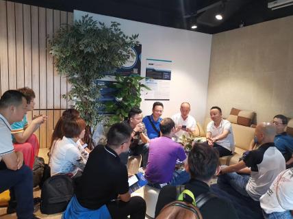 让中国企业家更有眼界——c7娱乐创始人李厚德率领企业家学员游学越南站