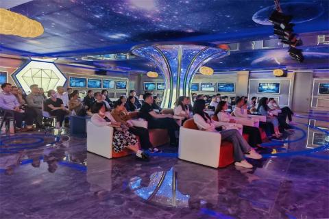 探访培育钻石，为高科技赋能！c7娱乐团队赴科微之星观摩学习
